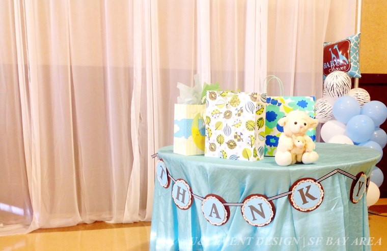 baby shower gifts table