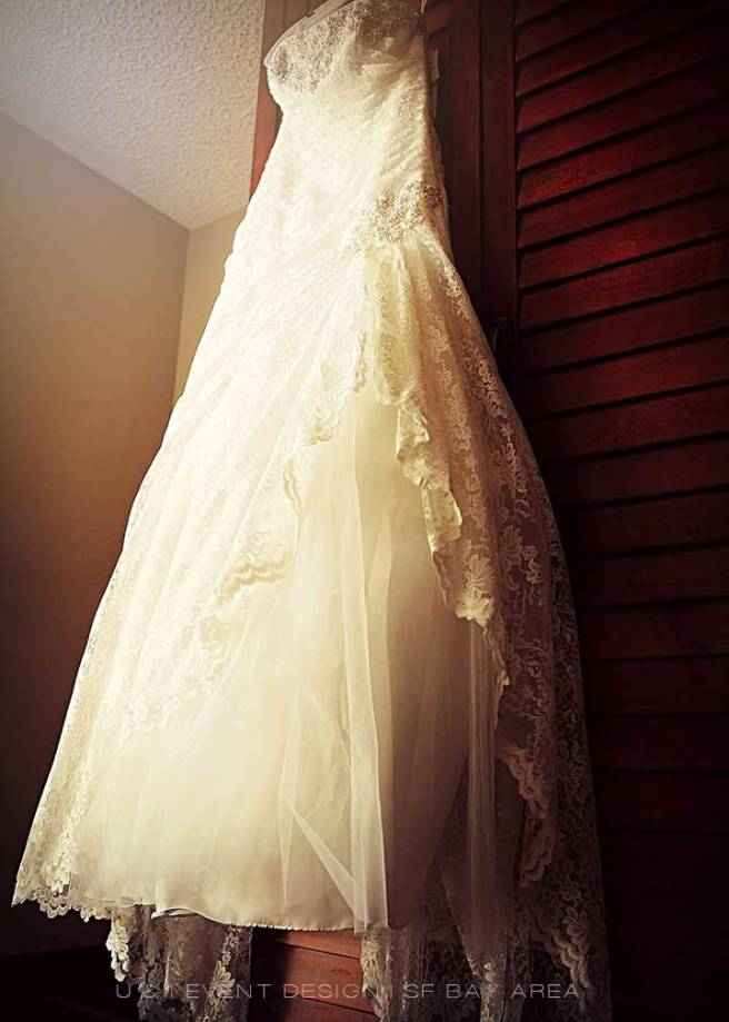 beautiful wedding dress shot by san francisco bay wedding photographer
